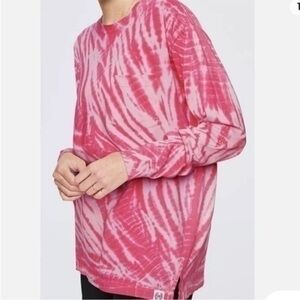 Victoria’s Secret PINK NWT tie dye campus tee SIZE XS